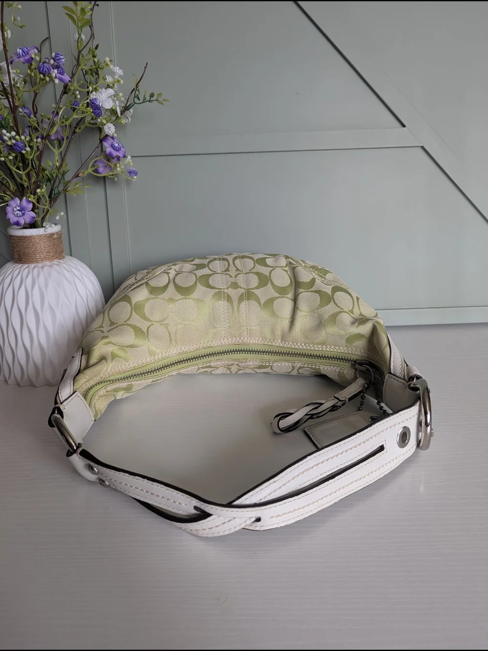 Coach Soho Signature SmallHobo bag from the Y2K era - Picture 8 of 11